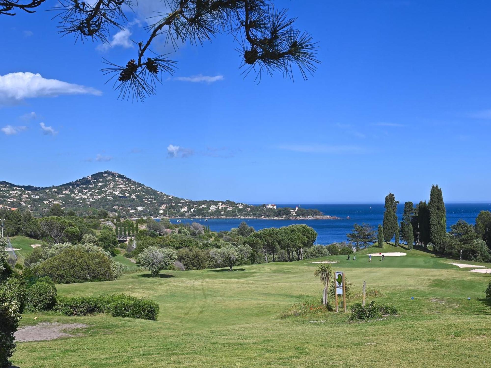 Apartment Village Cap Esterel - Le Village-53 By Interhome Сен-Рафаэль Экстерьер фото